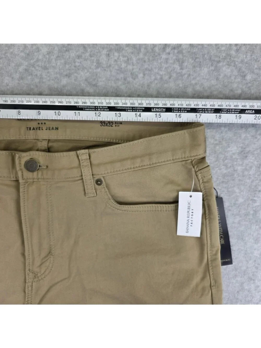 Banana Republic Travel Jeans Mens 33x32 Slim Tapered Beige Stretch Pants NWT